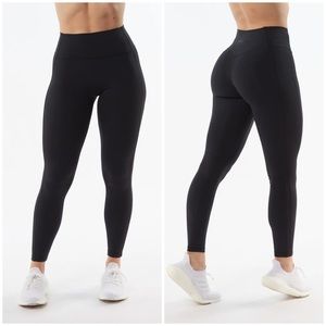 Alphalete Pulse Kinetic Blackout Leggings